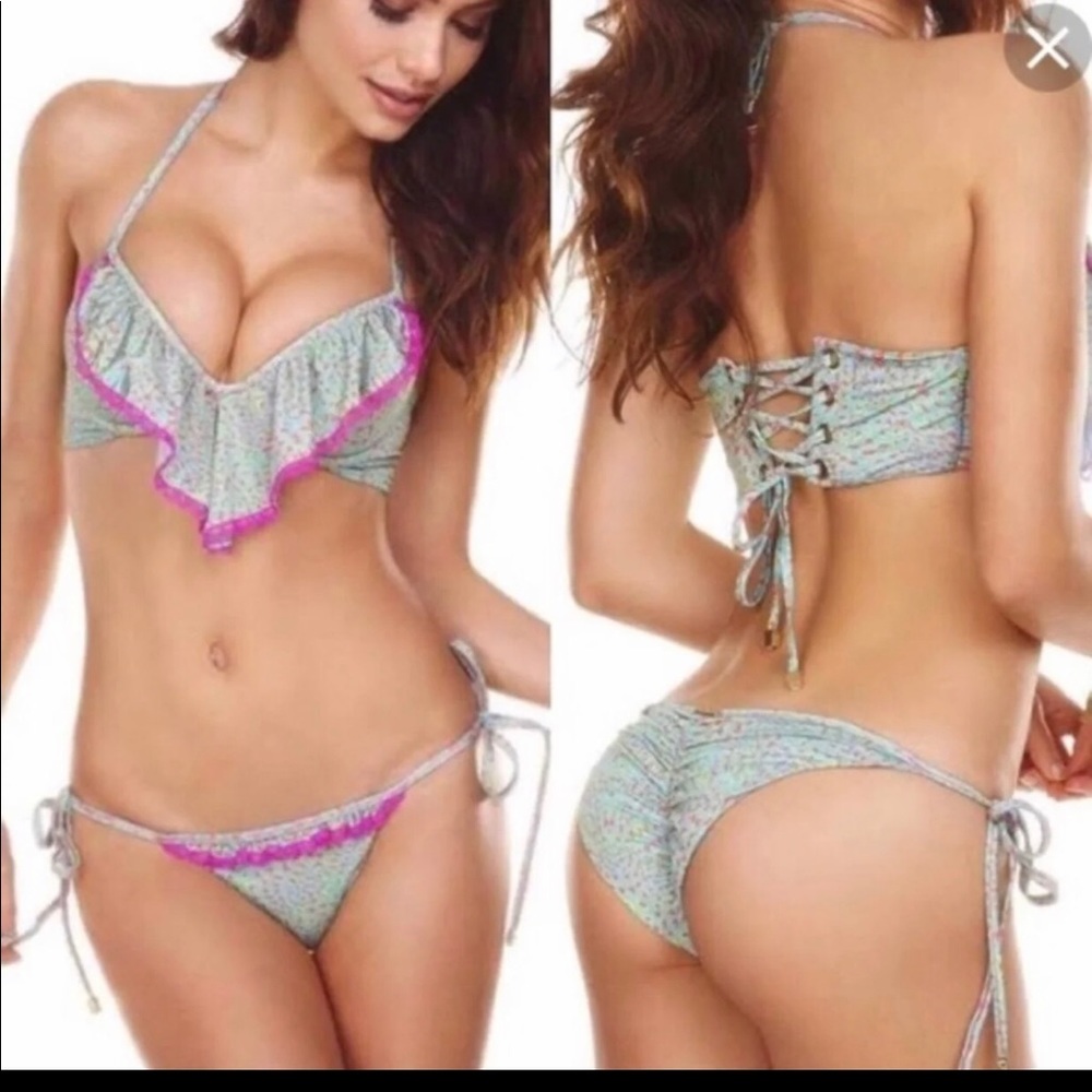 Beach bunny bikini